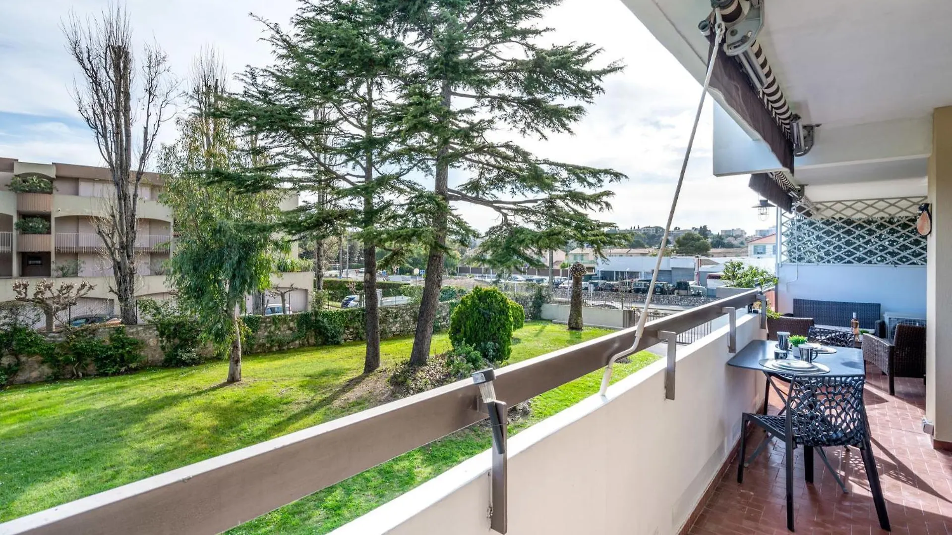 Apartment Les Cyclades By Interhome Antibes France